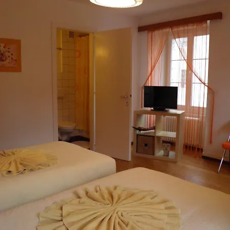Au Cavalier Otel