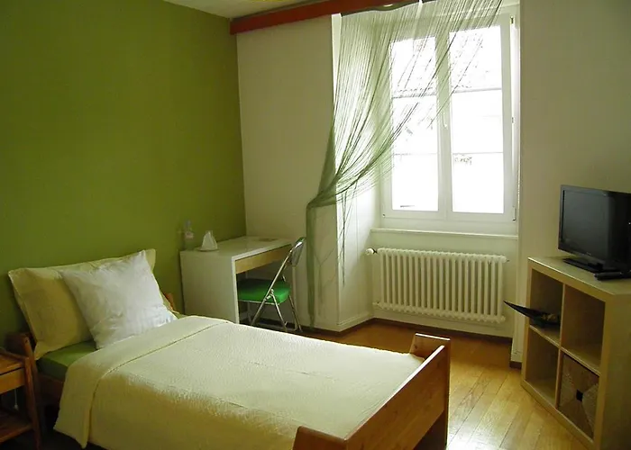 Au Cavalier 2* Saint-George