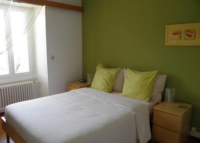 Au Cavalier 2* Saint-George